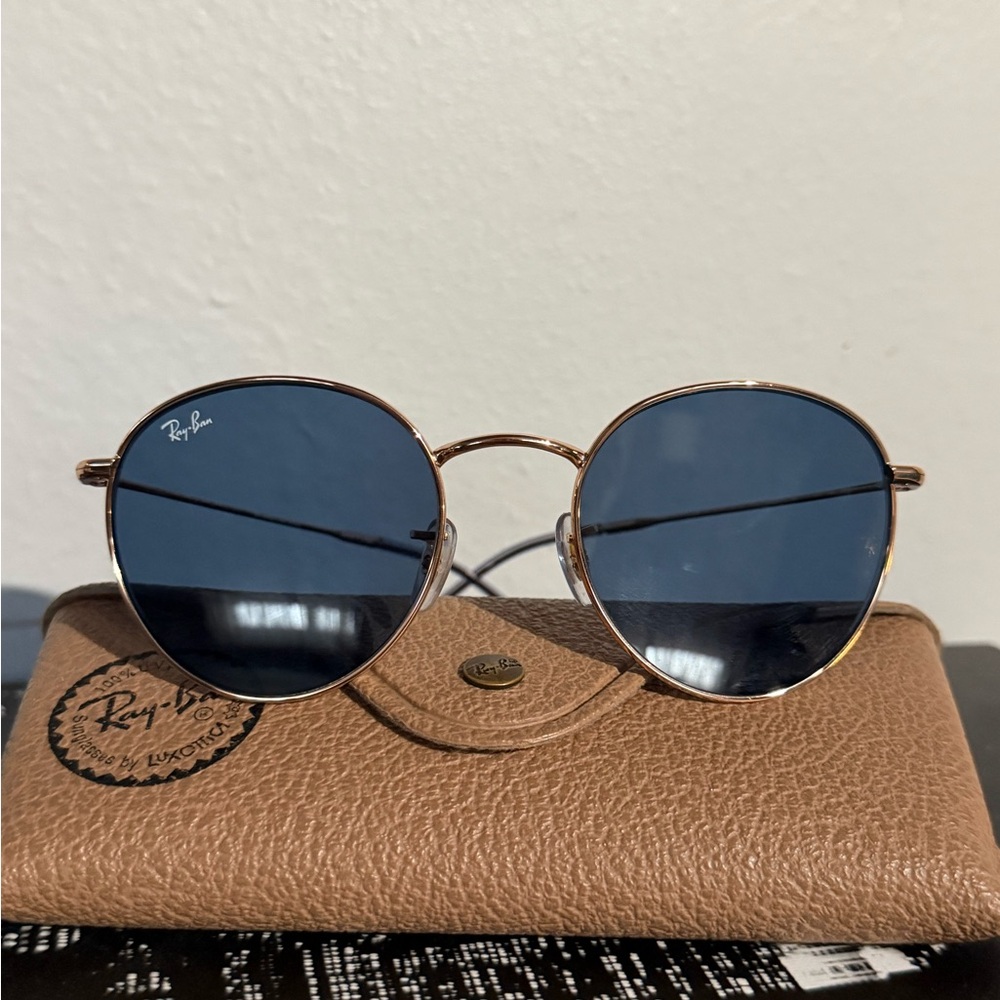 Ray-Ban Round Gold Metal Sunglasses Blue Lenses Vintage Style w/ Case Unisex